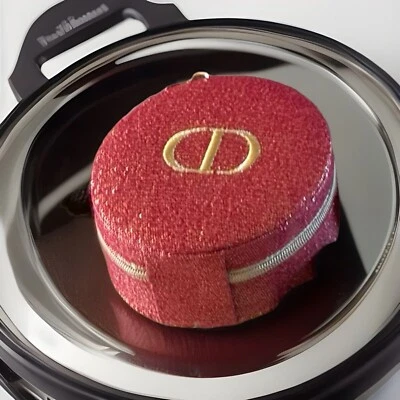 Christian DIOR CNY Rojo Joyería Bolsa Bolso de Noche con Perfume y Muestras de Labios y Más Foto 1 de 4