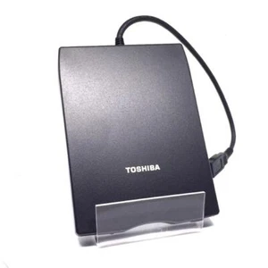 Toshiba 1.44 MB External USB Floppy-Disk Drive (PA3109U-1FDD) - Afbeelding 1 van 2