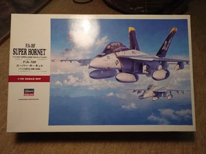 HASEGAWA F A 18F Super Hornet kit modellino in plastica scala 1 esposizione aerei 48 - Foto 1 di 2