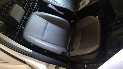 Cubo de vinilo para asiento delantero de pasajero para 14-21 TRANSIT CONNECT 10312446 Foto 1 de 4