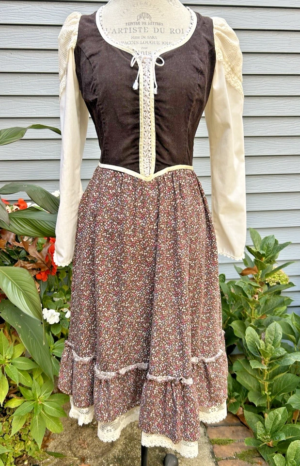 Vintage GUNNE SAX Midi Prairie Dress Corduroy Bust Floral Print Lace Pockets 13 - Image 1 of 4