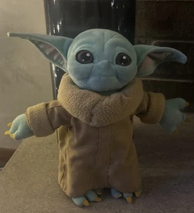 Disney Store Mandalorian Star Wars Baby Yoda (Grogu) Plush 10'' - Picture 1 of 3