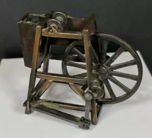 Vintage Spinning Wheel Spun Yarn Doll House Metal Bronzed Pencil Sharpener - Picture 1 of 6