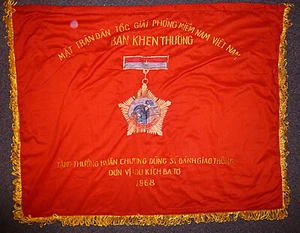 Flag - Viet Cong - Hero Destroys Comms - TET OFFENSIVE 1968 - Vietnam War - F.03 - Picture 1 of 9
