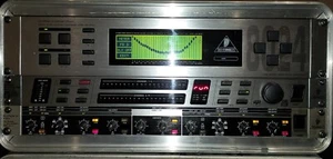 Behringer: (1 Crossover, 1 Feedback Destroyer, 1 Ultra Curve 24 Bit Converter) - Picture 1 of 3