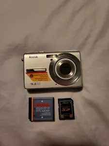 Kodak EasyShare M320 Silver 9.2 MP Camera with Battery/SD Card Untested No Charg - Picture 1 of 6