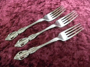MONTE CARLO 3 Dinner Forks Oneida Deluxe Stainless USA NICE - Picture 1 of 3