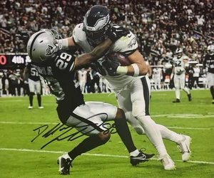 Dallas GOEDERT Signed 8x10 Photo! Philadelphia EAGLES TIGHT END! All Star! W/COA - Picture 1 of 2