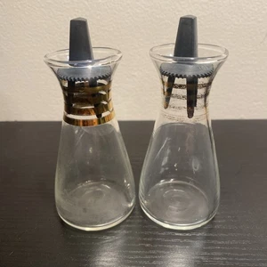 Paar Vintage Mid Century Pyrex Cruet Gold Banding Glas Salz & Pfefferstreuer - Bild 1 von 6