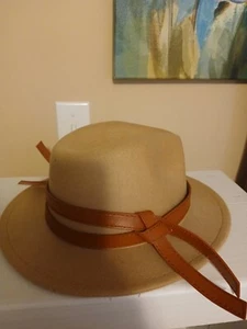 FEDORA HAT GIRLS - Picture 1 of 1
