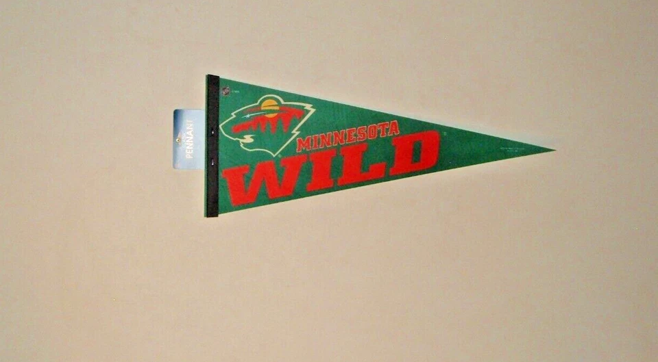 MINNESOTA WILD 12"X30" TRIANGLE CLASSIC FELT WALL WINCRAFT PENNANT NEW - Image 1 of 1