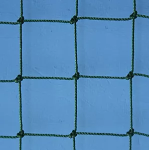 (02) RETE RECINZIONE CAMPI DA TENNIS C/N BORDATA maglia mm 45x45 treccia mm 3 - Foto 1 di 1