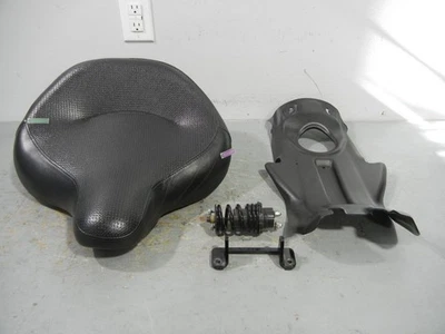 2016 HD Road King FLHP Solo Seat with Bracket, Tray, & Spring - Scraped, Used - Image 1 of 4