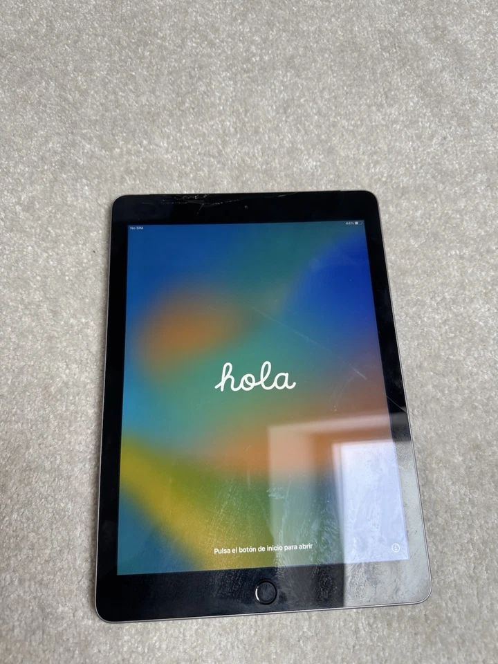 Apple iPad (5th Generation) 32GB Wi-Fi + Cellular Space Grey - Read Description - Image 1 of 4