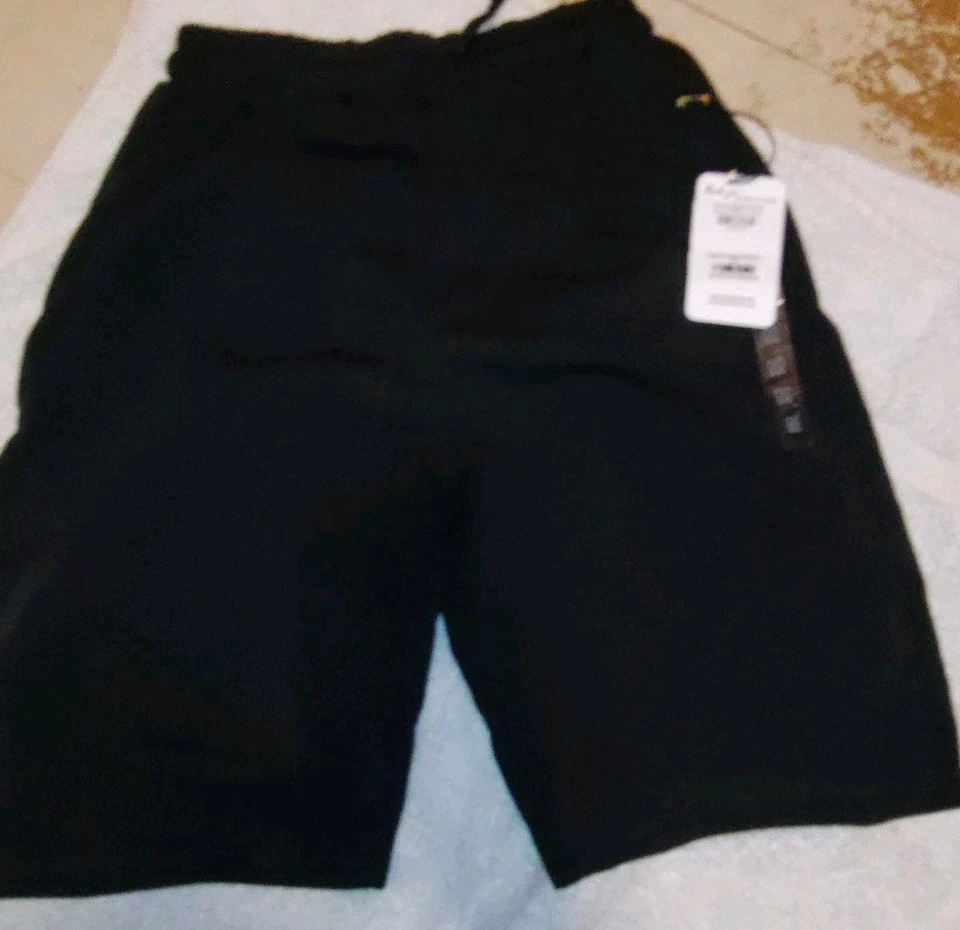 Pantalones Cortos Zenana Malla Negro Med  Foto 1 de 1