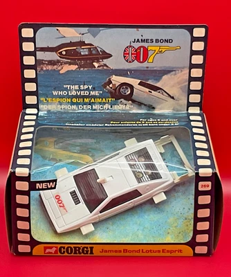 1977 CORGI JAMES BOND 007 LOTUS ESPRIT NIB 1:36 scale W/MISSLES Spy Who Loved Me - Image 1 of 4