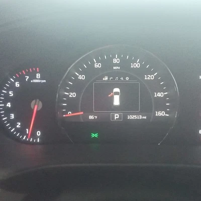 2016 Sorento OE Speedometer Gauge Cluster 102K Miles Kia - Image 1 of 4