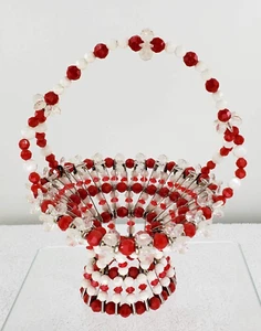 Pin de seguridad vintage hecho a mano y cesta con cuentas - rojo y blanco - Navidad - vacaciones - Imagen 1 de 16