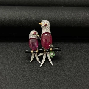 750 18K White Gold Bird Motif Ruby Diamond Design Brooch FROM JAPAN - Picture 1 of 9