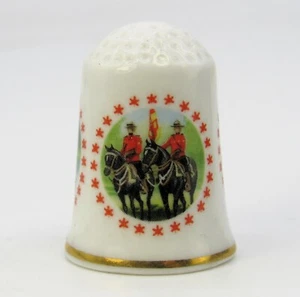 COLLECTABLE THIMBLE, CANADIAN THEMES, BY ROYAL GEORGINA, CANADA - Picture 1 of 5