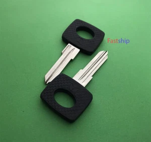 2x Blank Key Uncut For Mercedes Benz 240D 300D 300CD 300SC 300TD W123 MB41P - Picture 1 of 4