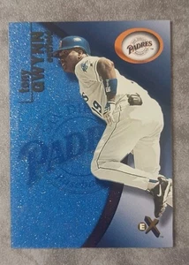 2001 Fleer E-X Essential Credentials TONY GWYNN /299 - Picture 1 of 2
