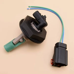 Coolant Fluid Level Sensor With Plug Fit For Freightliner Cascadia Columbia - Picture 1 of 9
