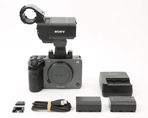 Sony FX3 (ILME-FX3) Vollformat Cinema Kamera (Nur Gehäuse) 12.1MP UHD 4K bis 120 - Bild 1 von 13