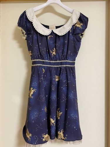 UNDERCOVER Etichetta unica modello oroscopo miele segreto