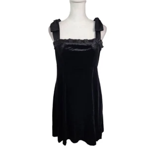 Danielle Bernstein Black Velvet Mini Dress NWT Size Medium Black Cocktail Dress - Picture 1 of 7