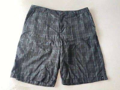 Pantalones cortos Quiksilver a cuadros para hombre talla 38 Foto 1 de 3