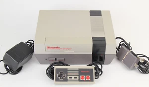 Pacchetto console NES originale pulito/lucidato OEM 72 pin controller alimentatore - Foto 1 di 24