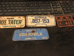 MOTORCYCLE METAL LICENSE PLATES, LOT OF 4 - Picture 1 of 2
