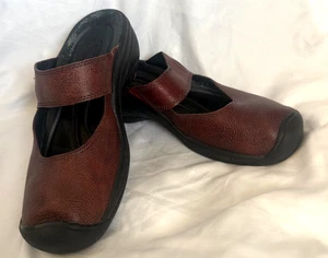 Keen Women’s 8.5 Mary Jane Leather Clogs Slip On Comfort Shoes Burgundy EU 39 - Picture 1 of 6