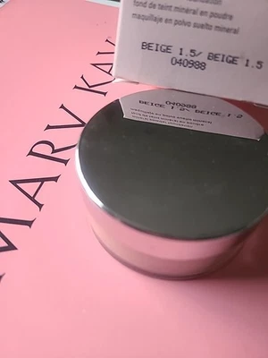 Mary Kay Mineral Powder Foundation  **BEIGE 1.5** 040988 Discontinued NEW IN BOX - Image 1 of 3