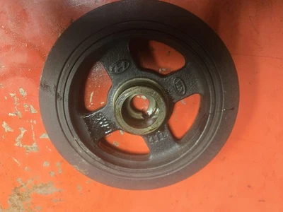 2014 - 2020 1.8l Hyundai Elantra 1.8l Crankshaft Pulley - Image 1 of 2