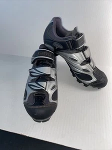 Giro Reva Cycling Shoes Size 7.5/39 Womens (missing Clip/bolt) - Picture 1 of 5