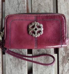 Brighton Brazos Merlot Patent Wallet Wristlet BiFold Zip Silvertone Medallion - Picture 1 of 16