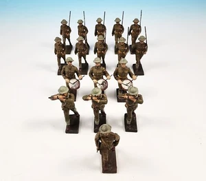 17 Lineol Composition Toy Marching Doughboy U.S. Soldiers Drum Flute Band 6.5 cm - Picture 1 of 16