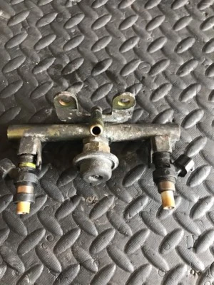 Subaru Legacy 2.0 2003-2008 Year Fuel Rail With Injectors 5005X31 - Image 1 of 4