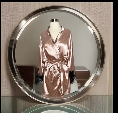NUEVO CON ETIQUETAS Leg Ave Rosa Dorado Negro Encaje Old Hollywood Satinado Kimono Bata Para Mujer’s XL Foto 1 de 4