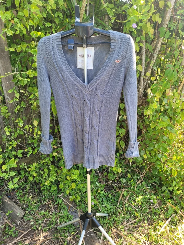 Suéter Henley tejido con cable Hollister vintage Y2K mezcla de pelo de conejo talla L gris  Foto 1 de 4