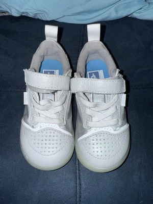 VANS EVDNT Ultimate Waffle EE. UU. Niño pequeño 7,0 gris Foto 1 de 3