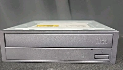 Samsung CD-Master 48E Model SC-148 48X Internal CD-ROM Drive BLACK - Image 1 of 4