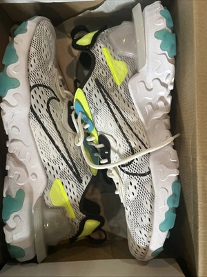 Nike React Vision - Image 1 of 4