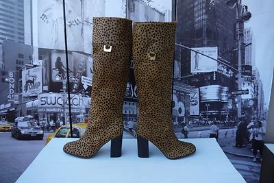 Diane Von Furstenberg Yvonne Bota Alta Guepardo Pelo de Becerro TALLA US 6 ¡IMPRESCINDIBLE! Foto 1 de 4
