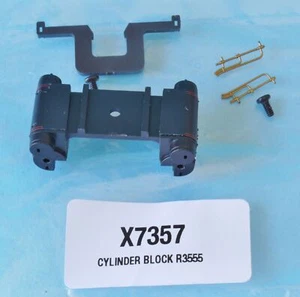 X7357 Hornby Motion Bracket, Cylinder Block, Piping + Screws Princess Coronation - Picture 1 of 2
