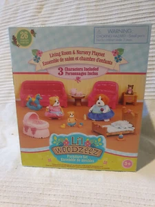 Juego de 3 figuras Lil Woodzeez sala de estar y guardería Inc nuevo/sellado WZ6823Z - Imagen 1 de 4