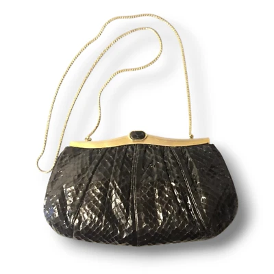 Bolso sin asas vintage Judith Leiber de cuero de pitón negro con marco Foto 1 de 4