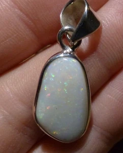 O&co Australian coober pedy natural opal pendant silver - Picture 1 of 5